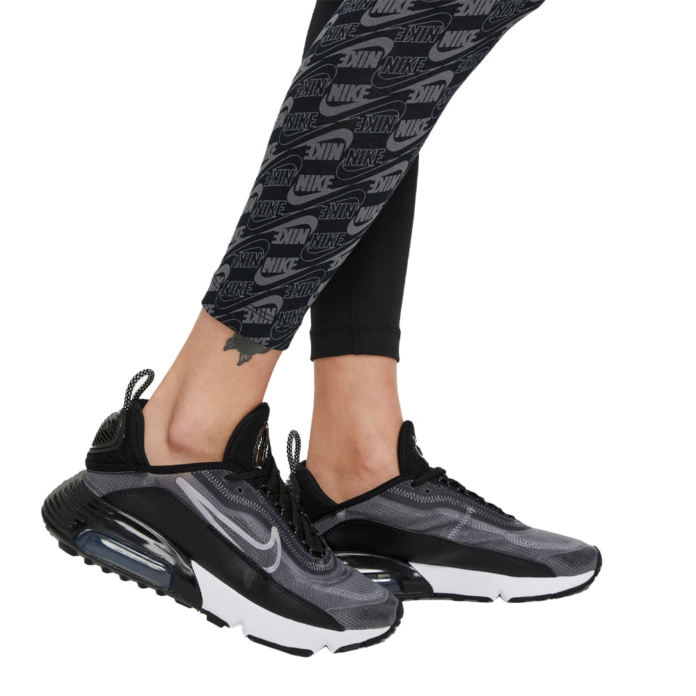 Calza Nike VENDIDA 💯 Talla S mujer. Jaspeado gris Nueva Valor:$17.000💰