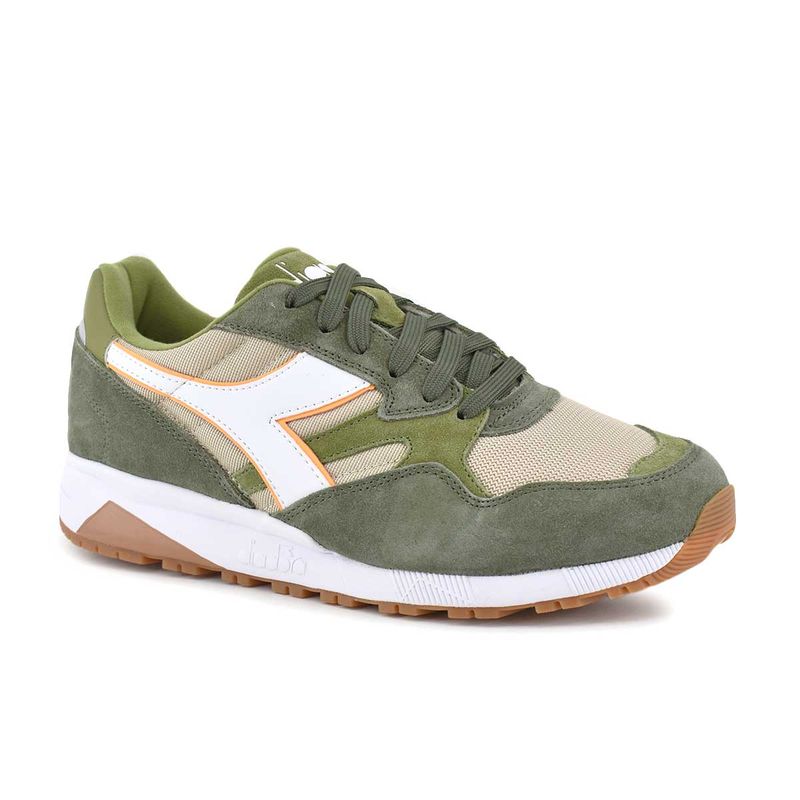 Donde comprar store zapatillas diadora