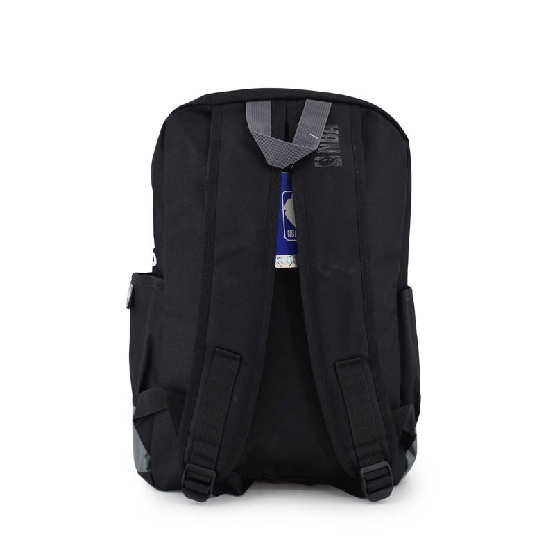 nba_22067NEGRO_4