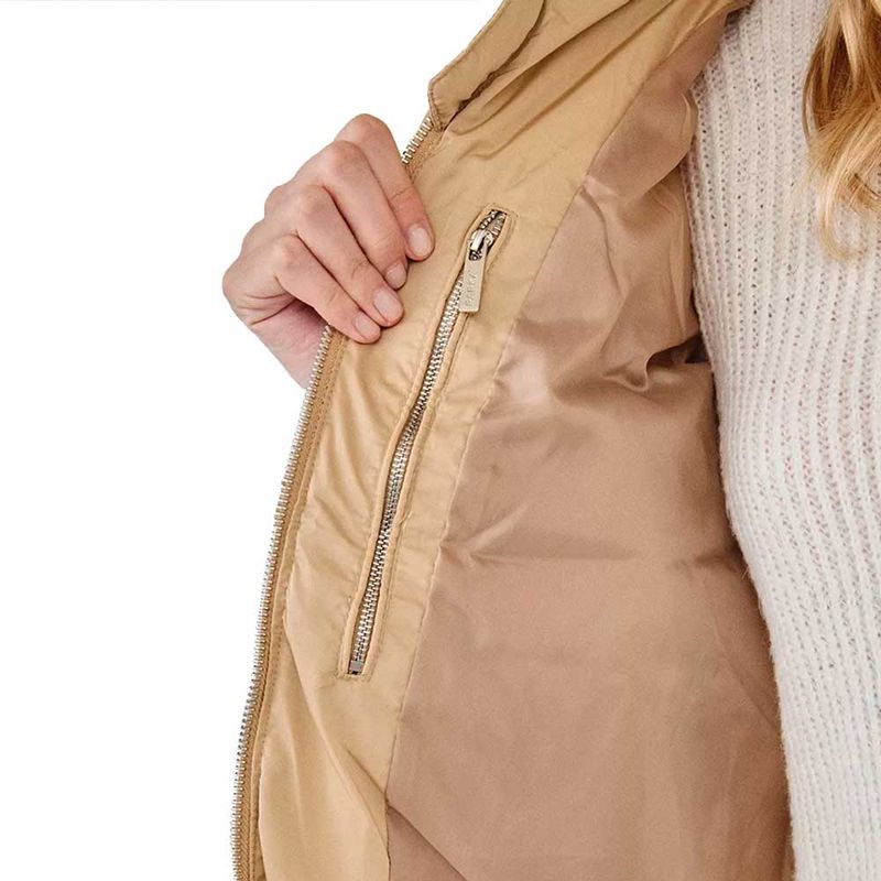 MAG_W2010BEIGE_3