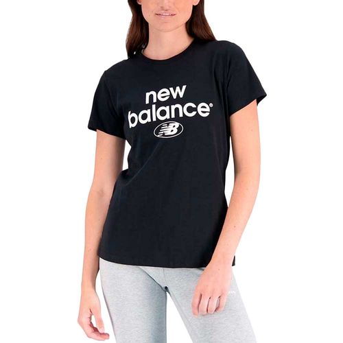Remera New Balance Essentials