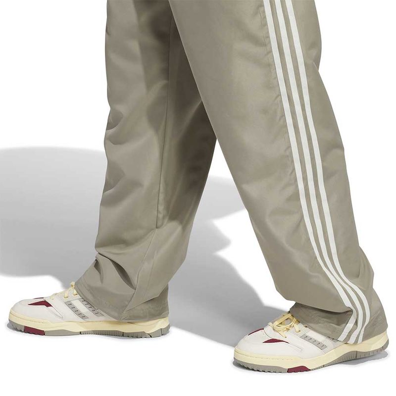 ad_JC5969_3