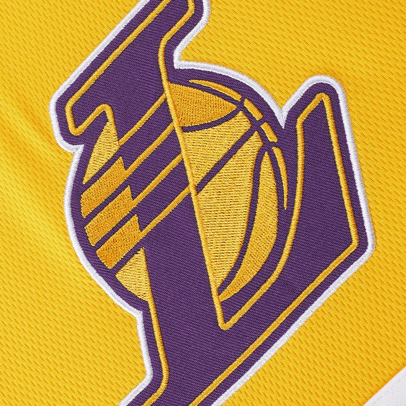 nba_NBASH521820YEL_2