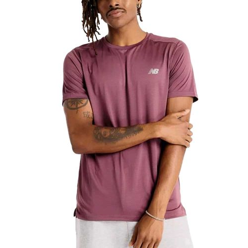 Remera New Balance Essentials