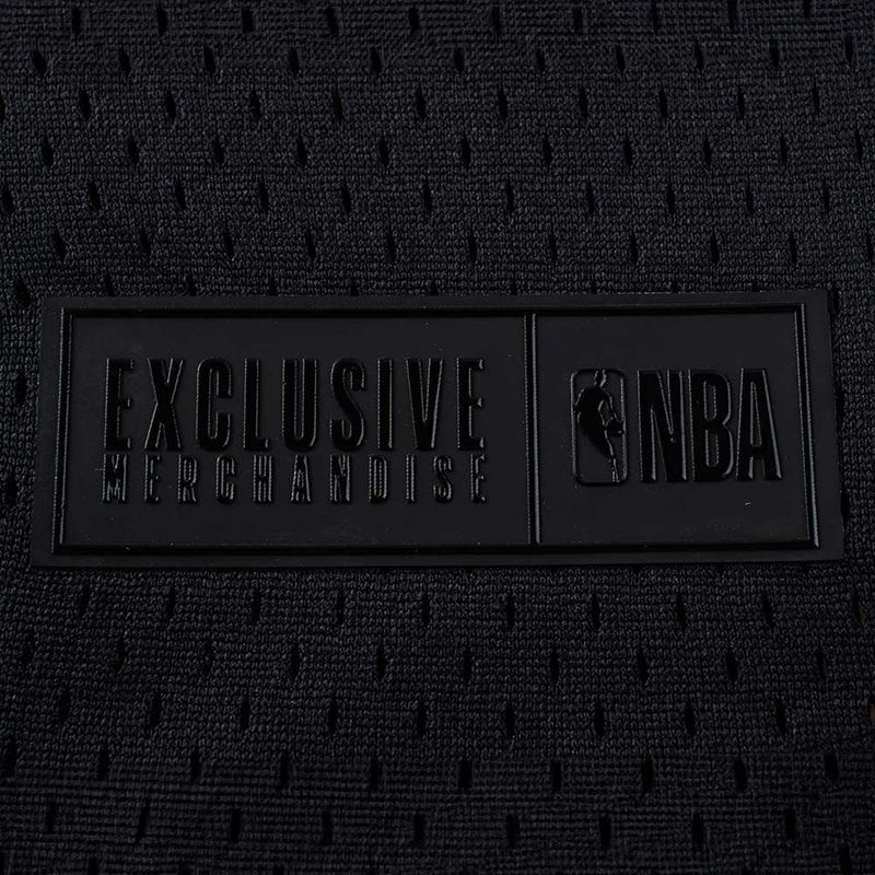 nba_NBATT526102BK1_3
