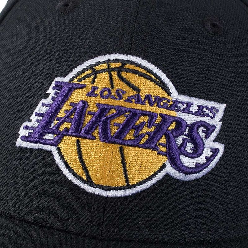 nba_NBACA500015BK2_5