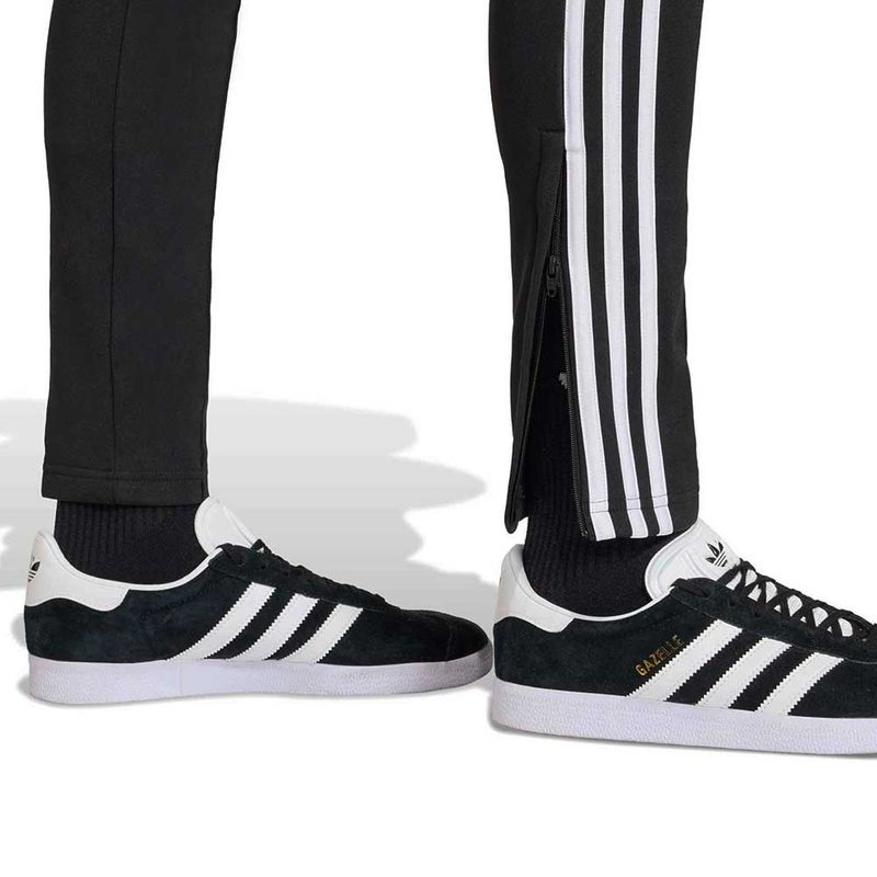 ad_KD5570_2
