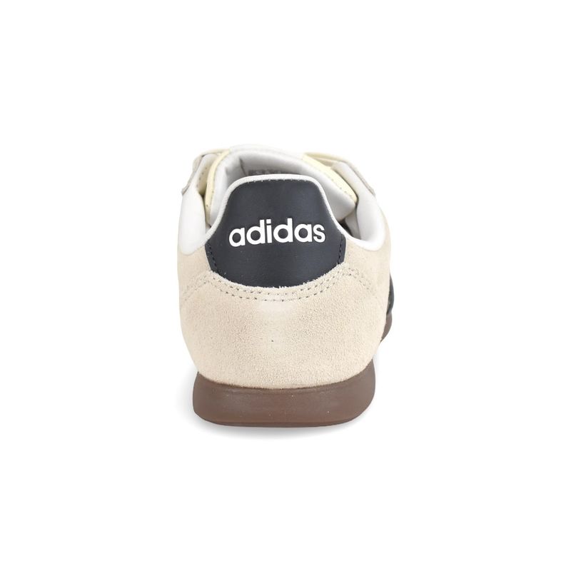 AD_KJ4749_2